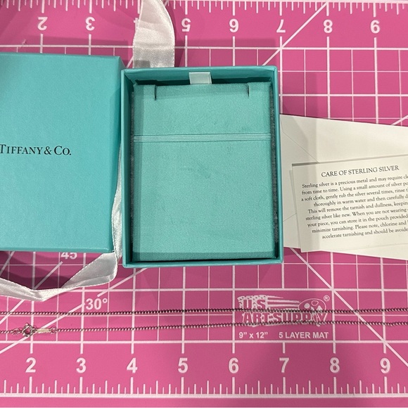 SOLD Discontinued Authentic Tiffany’s RTT Cat Charm with 20” beaded necklace - Picture 10 of 11